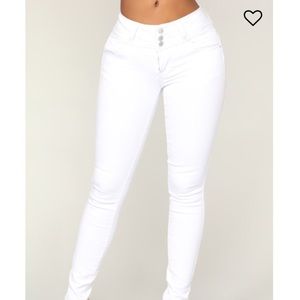 Booty Shaping White Jeans